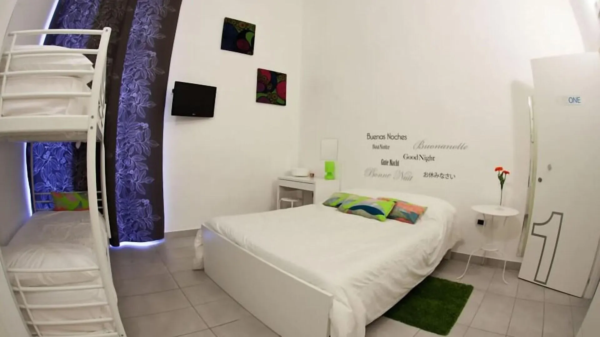 Behouse Room And Breakfast Naples Italy