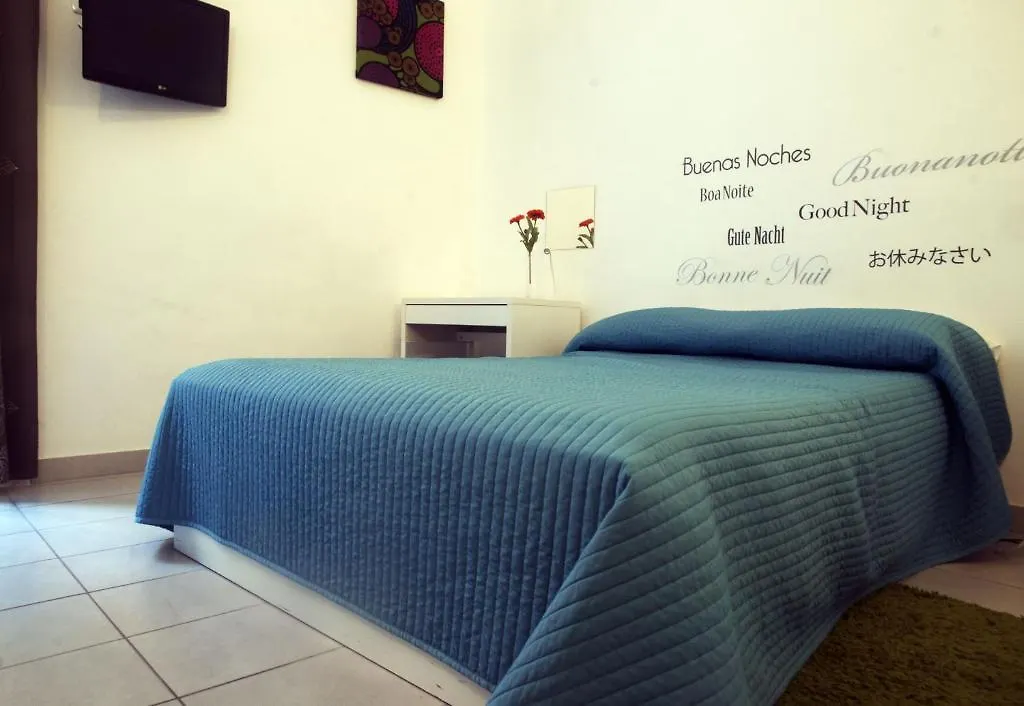 Guest house Behouse Room And Breakfast Naples
